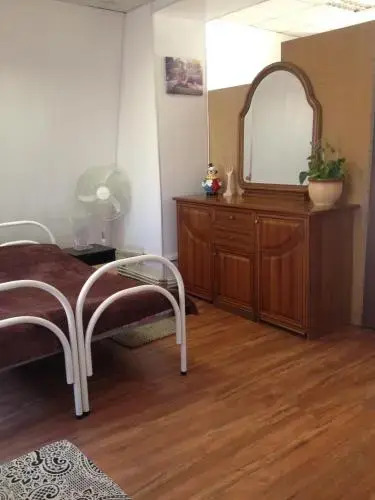 Челябинск: Like at Home Hostel