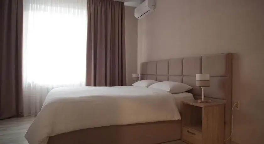 Челябинск: Manhattan Mini Hotel