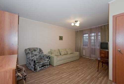 Челябинск: Apartment Volodarskogo