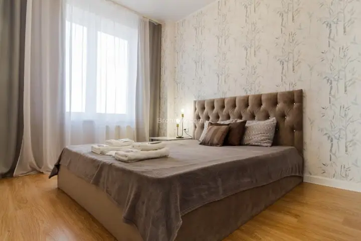 Челябинск: Поделам Светлая двушка рядом с Radisson Blu