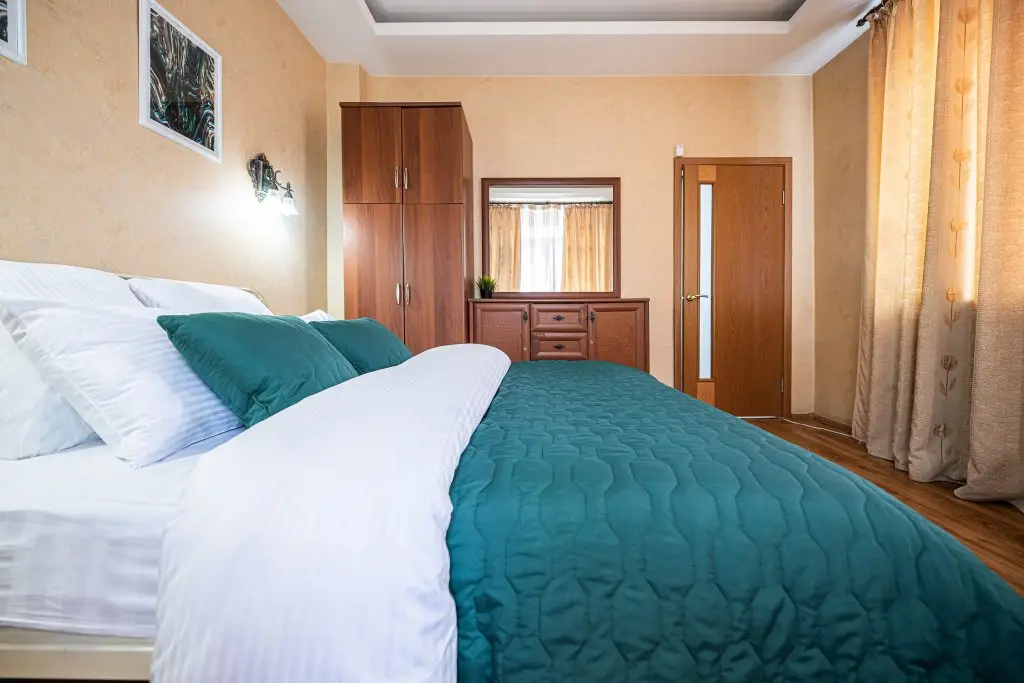 Челябинск: Апартаменты Пять Звезд на Свободы 66