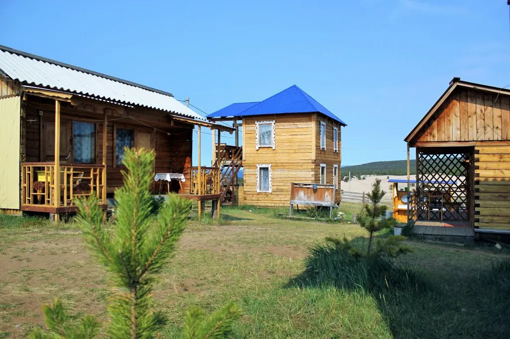 Хужир: База Отдыха Солнечная
