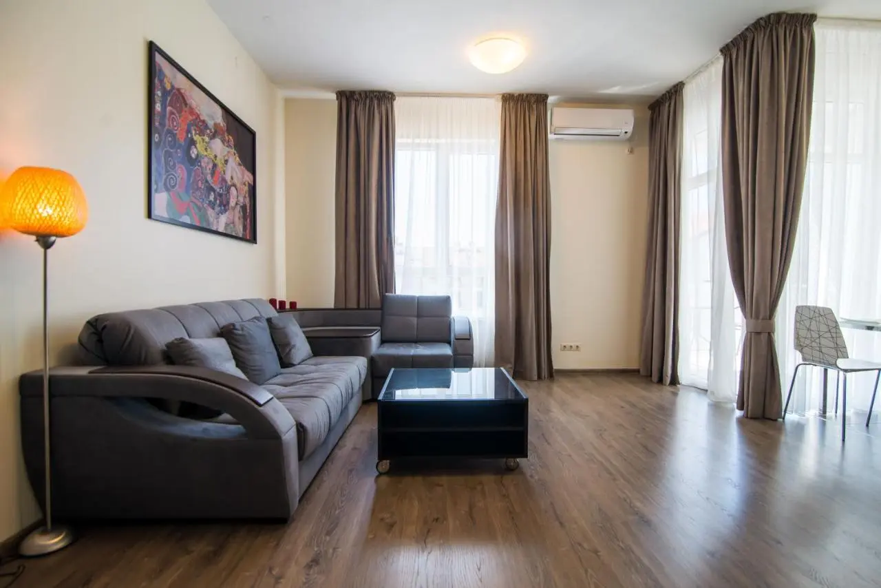 Красная Поляна: Apartments V Imeretinskom