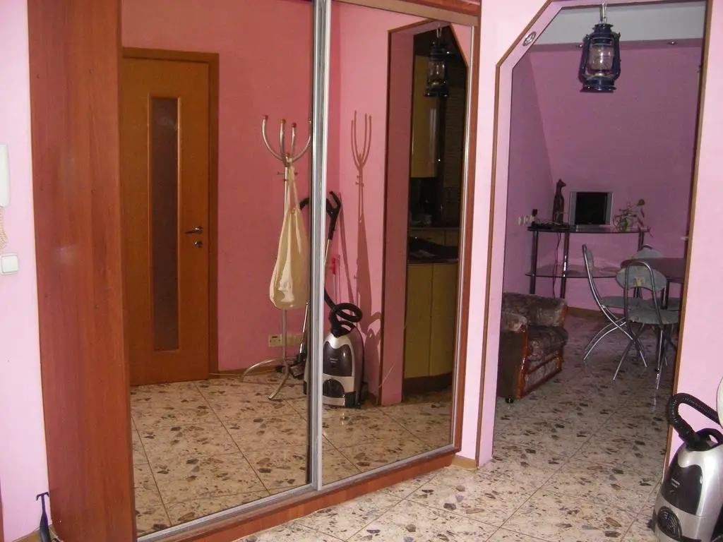 Великий Новгород: One-Bedroom na Dukhovskoy 12