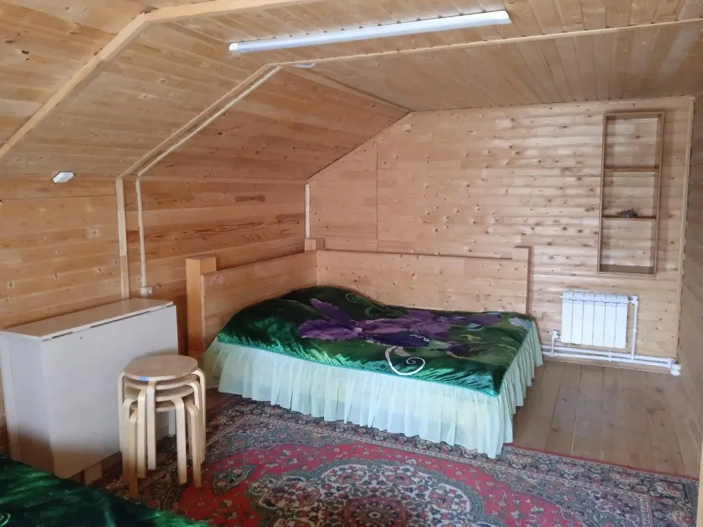 Зюраткуль: База отдыха У водопада