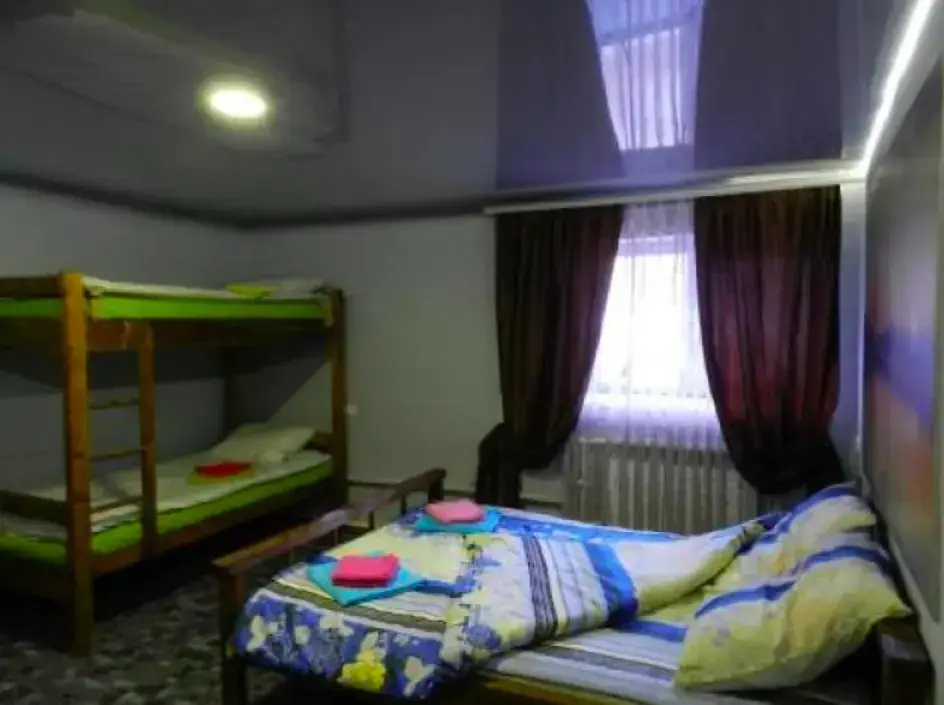 Сатка: Hostel Uralskie Gori