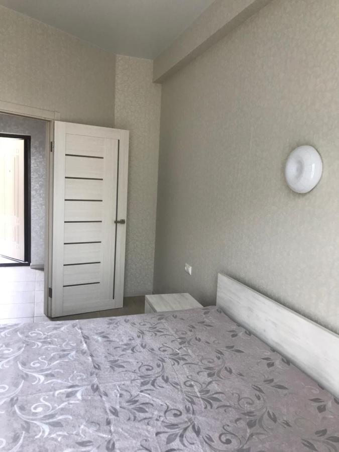 Сочи: Apartments Plyazh na Krymskoy 100 meters of Cuba beach