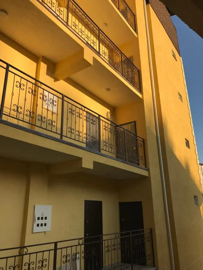 Сочи: Apartments Plyazh na Krymskoy 100 meters of Cuba beach