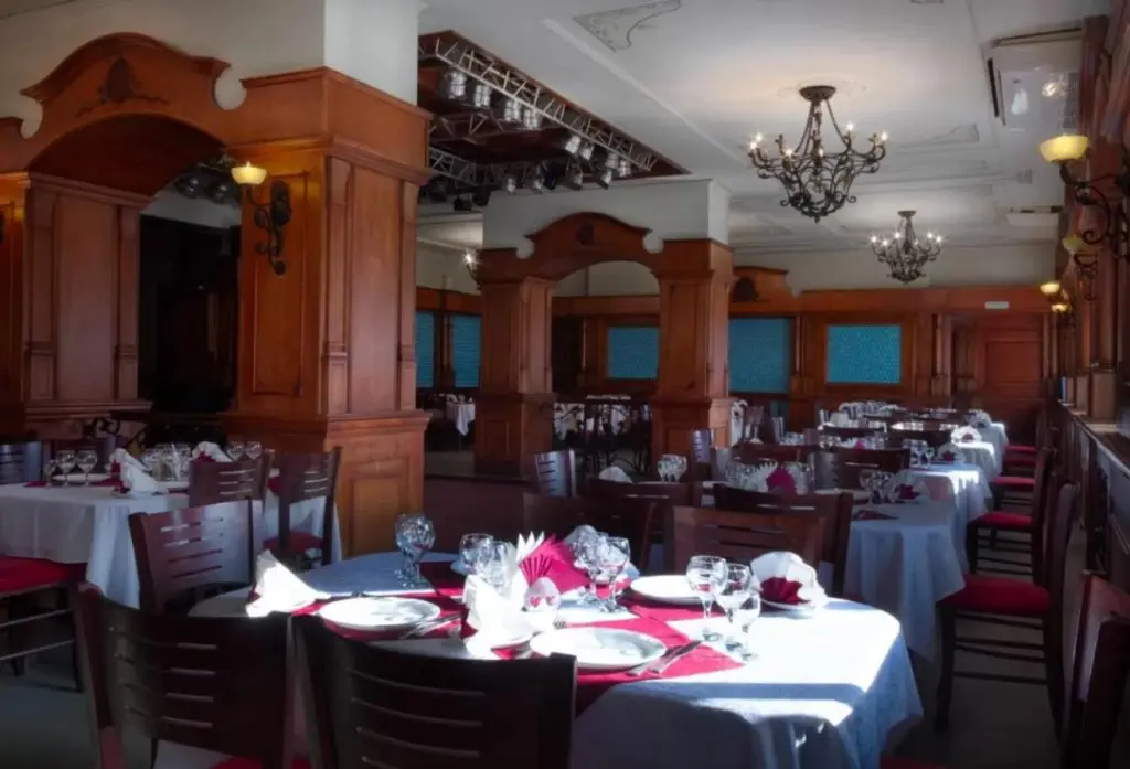 Череповец: Отель Ленинград