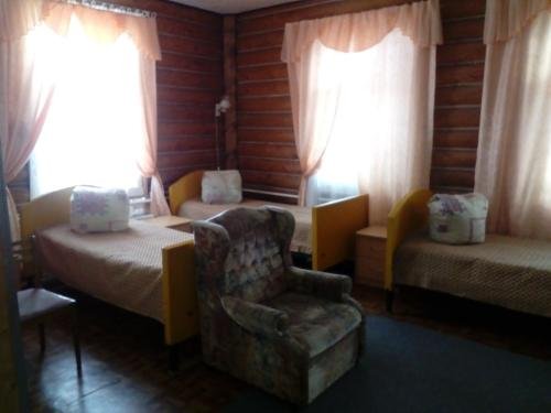 Устюжна: Revizor Inn