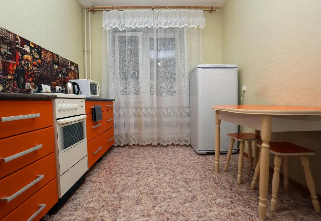 Томск: Апартаменты на улице Дизайнеров 3