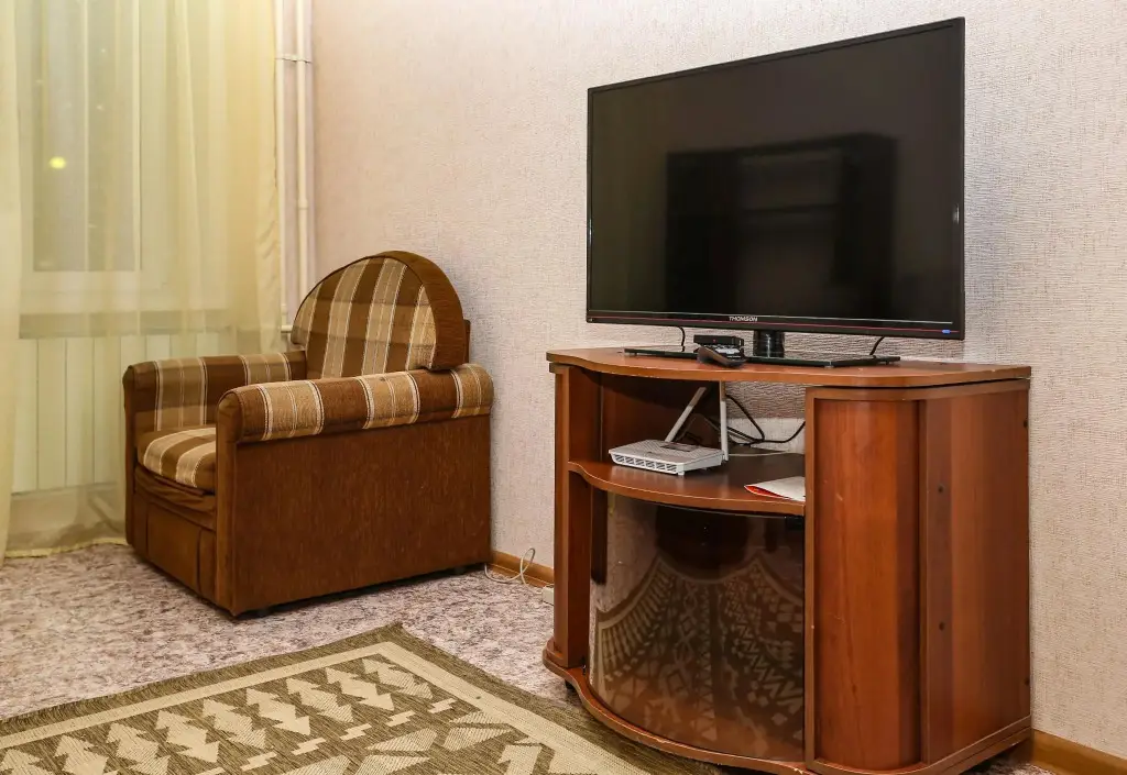 Томск: Апартаменты на улице Дизайнеров 3
