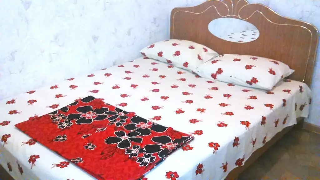 Волгоград: Меблированные комнаты One-Bedroom na 30let Pobedy 15d