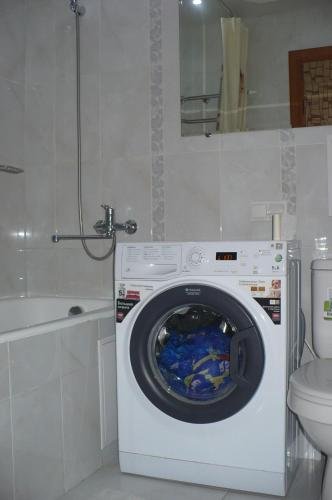 Ангарск: Apartment na 102 Kvartale