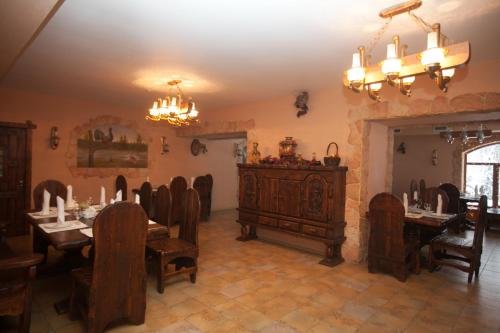 Белгород: Restoran-kurort Dom Lesnika