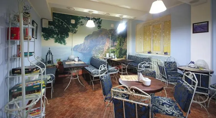 Белгород: Room-Club Apartment on Shorsa