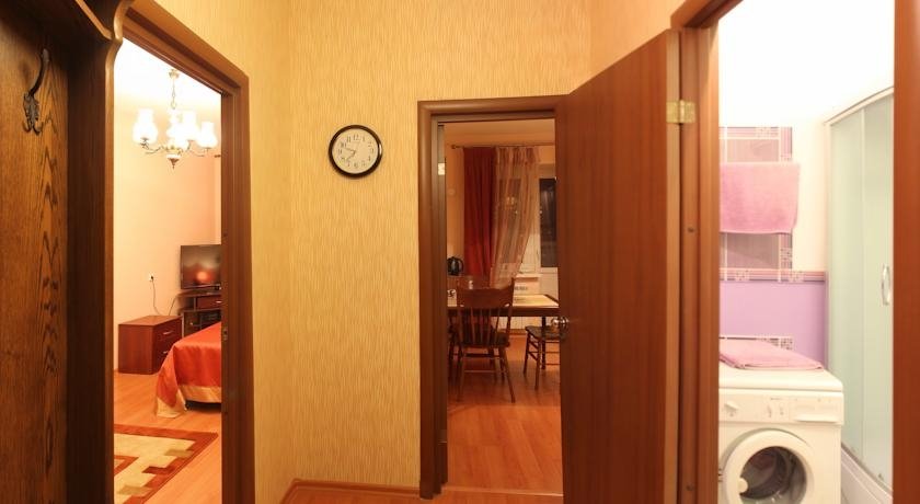 Белгород: Room-Club Apartments on Nikolaya Chumicheva Street