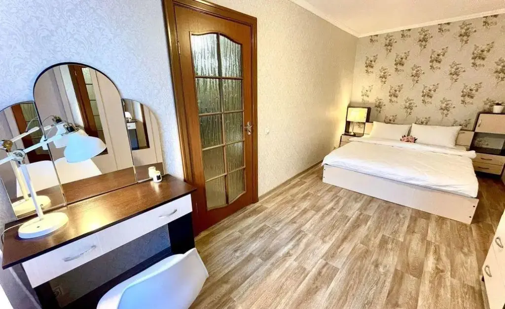 Прокопьевск: Home Hotel (Хоум Отель) на Обручева 18