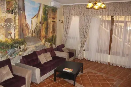 Агой: Assol Guest House