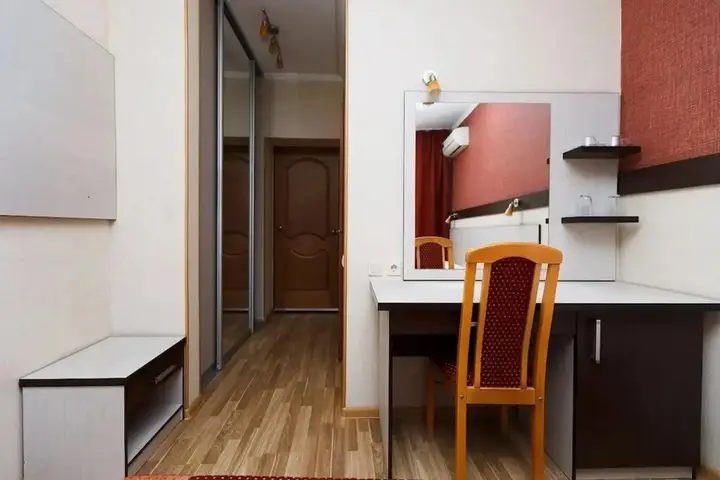 Мостовской: Фамилия