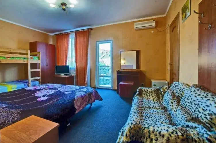 Агой: Guest Housefantaziya