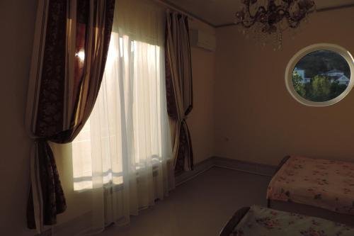 Новомихайловский: Guest house Faina