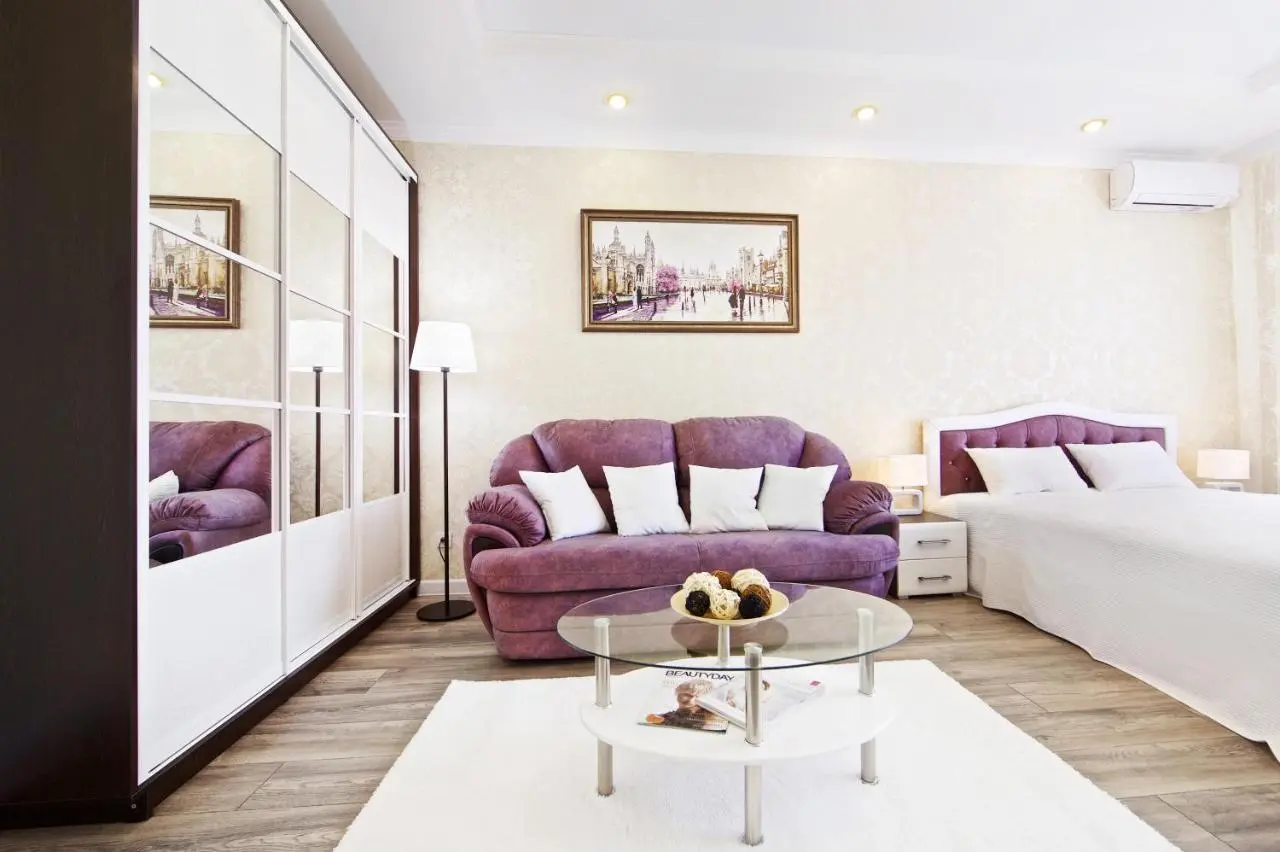 Краснодар: Apartment Deluxe on Krasnaya str.