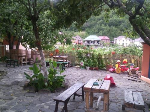 Дедеркой: Guest House Olesya
