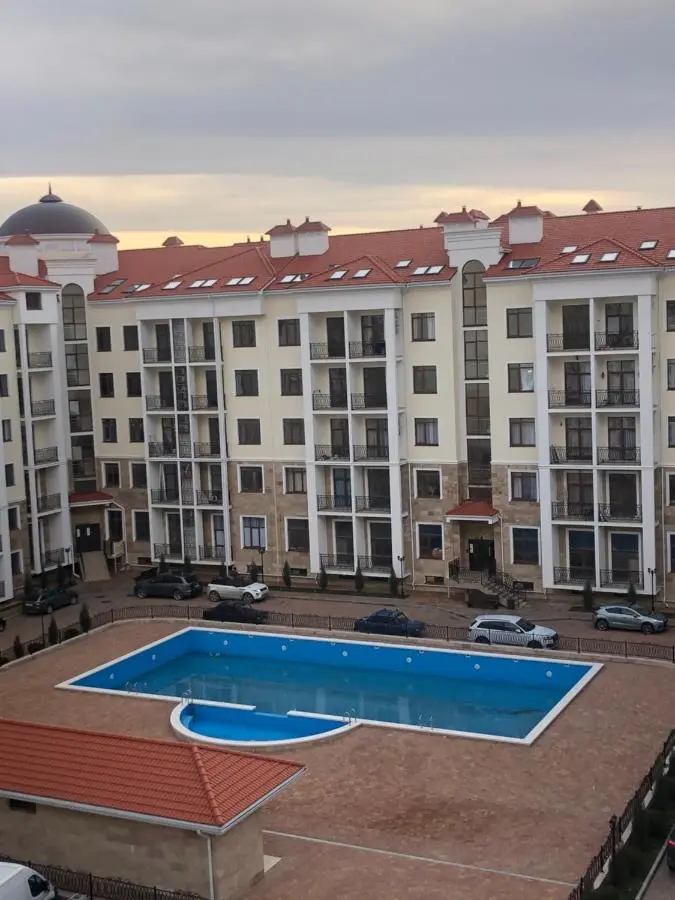 Геленджик: Евродвушка на берегу моря с бассейном