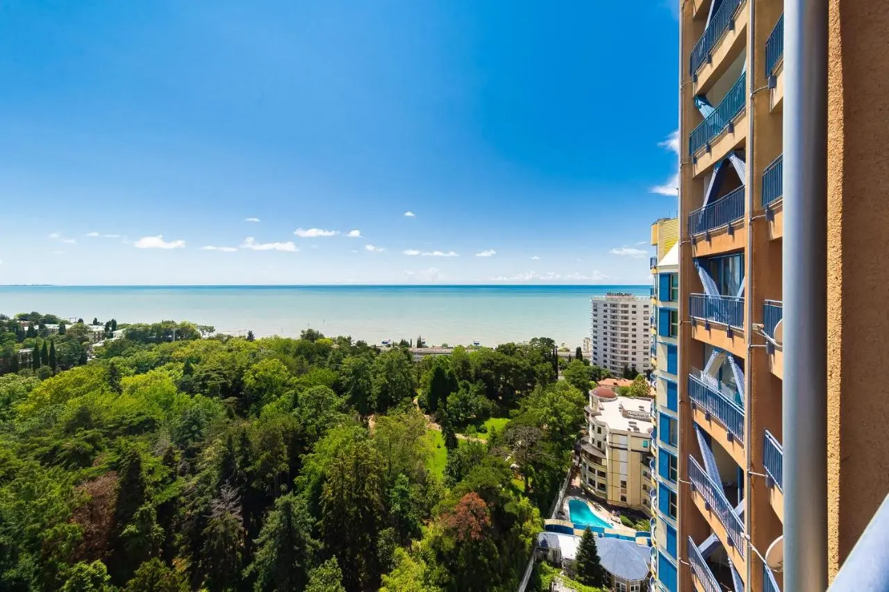 Сочи: Sea view, perfect location
