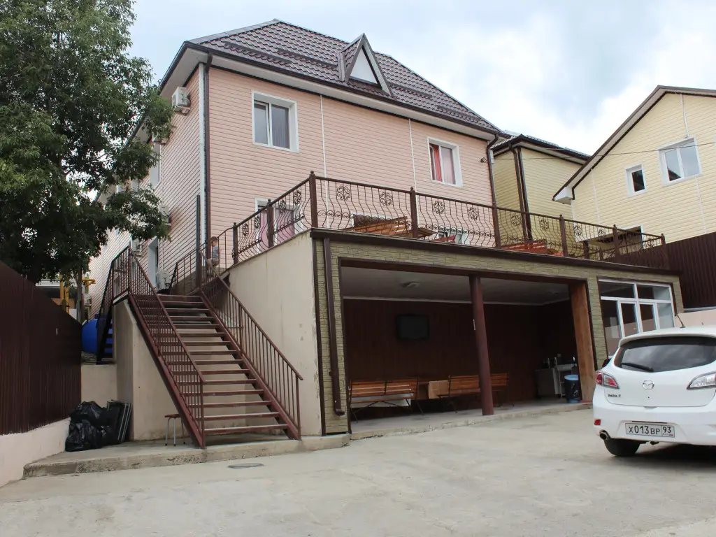 Solnechnyij Guest House — фото 1