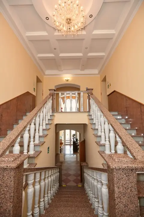 Отель Центральная — фото 1