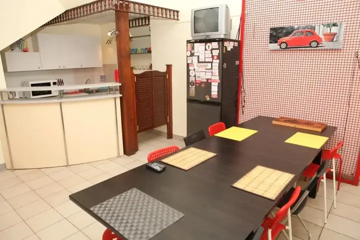 Самара: Hostel Garazh