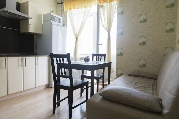 Самара: Apartment on 5-ya proseka 101
