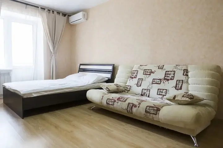 Самара: Apartment on 5-ya proseka 101