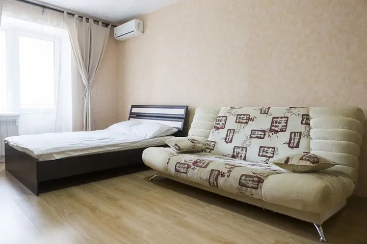 Самара: Apartment on 5-ya proseka 101