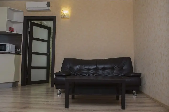 Самара: Apartment on 7-ya proseka 92