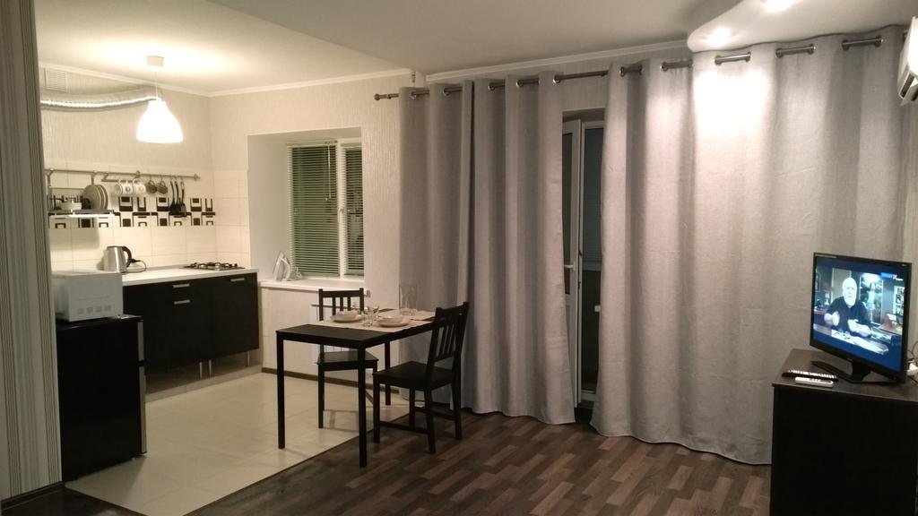 Самара: Elena Apartments na Chernorechenskoy