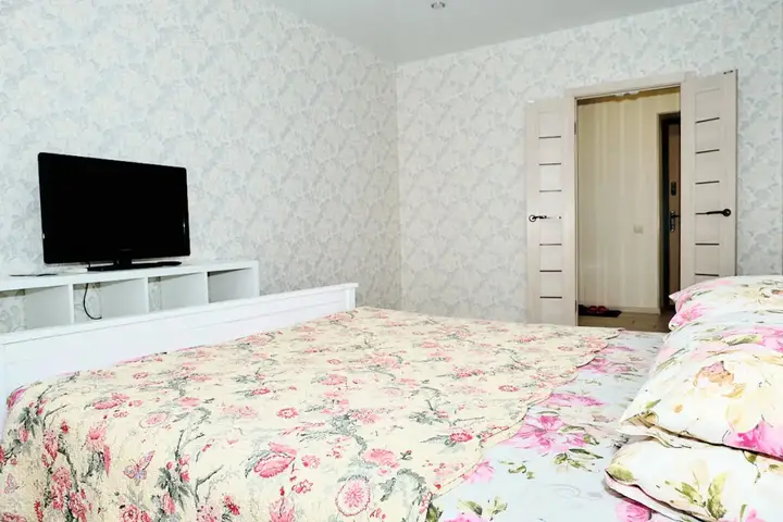 Самара: Апартаменты Карла Маркса 360 А