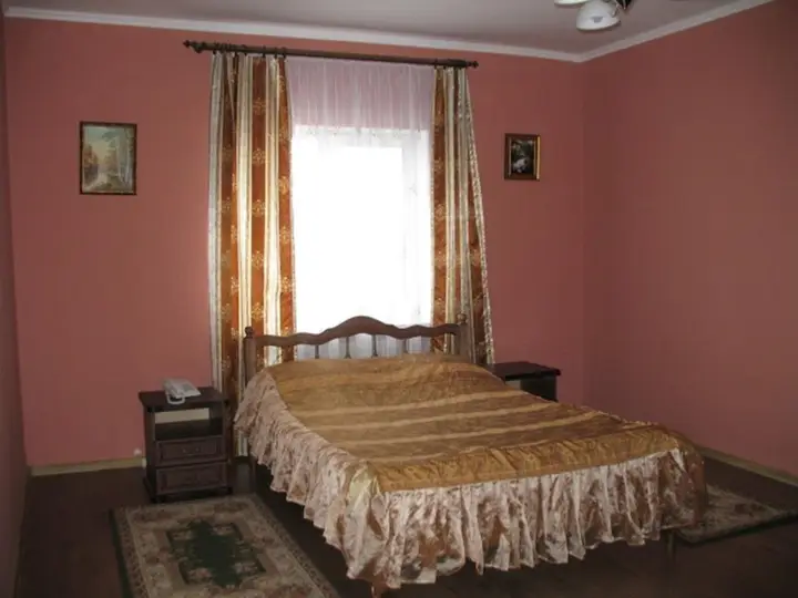 Самара: Гостиница Логово