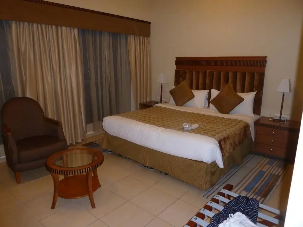 Самара: Private Hotel Zerkalo