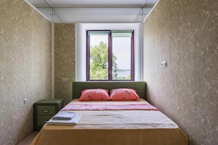 Самара: KluchnikOFF on Maxim Gorky Street