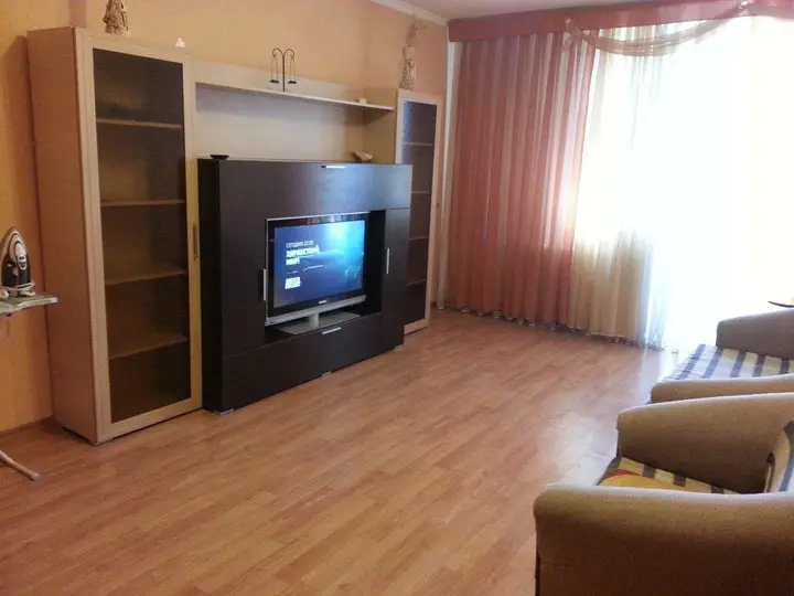 Самара: Apartment Tukhachevskogo 90
