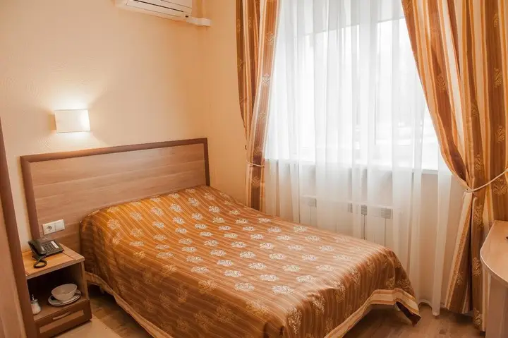 Самара: Отель «VIP House Солнечная»