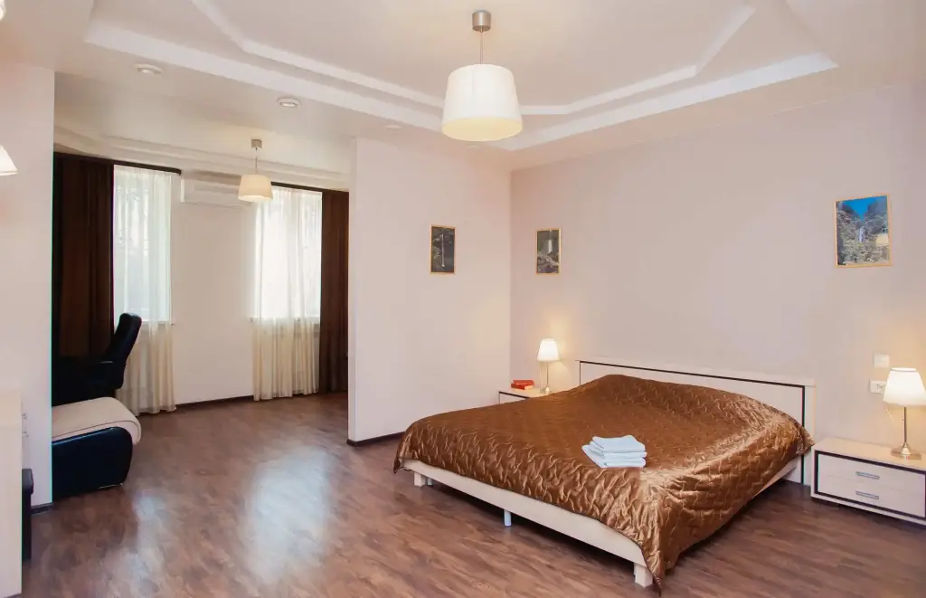 carousel image 1
