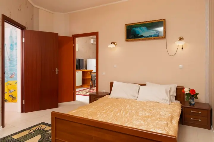 Орджоникидзе: Katrin Hotel