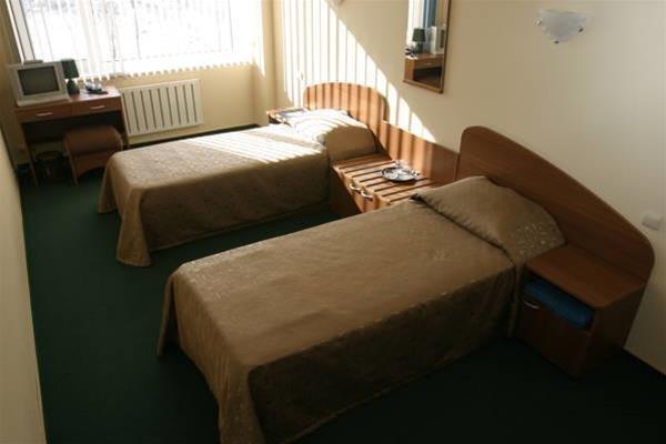 Артем: Hinotel