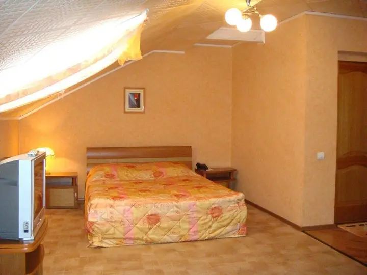 Находка: Volf Club Hotel