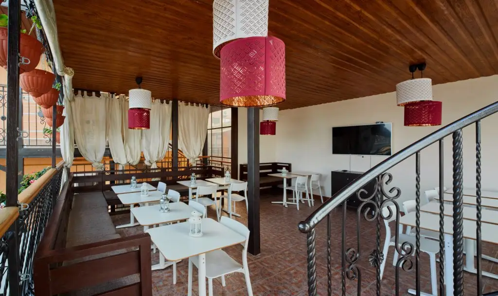 Черноморское: Chernomorskij Bereg Hotel
