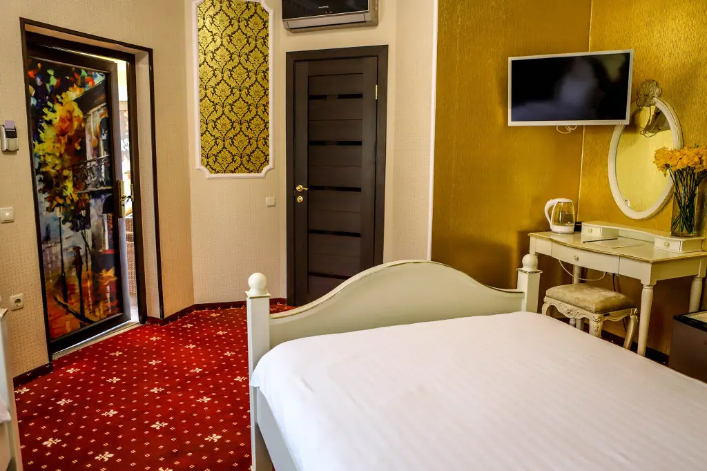 Черноморское: Leo Palace Hotel